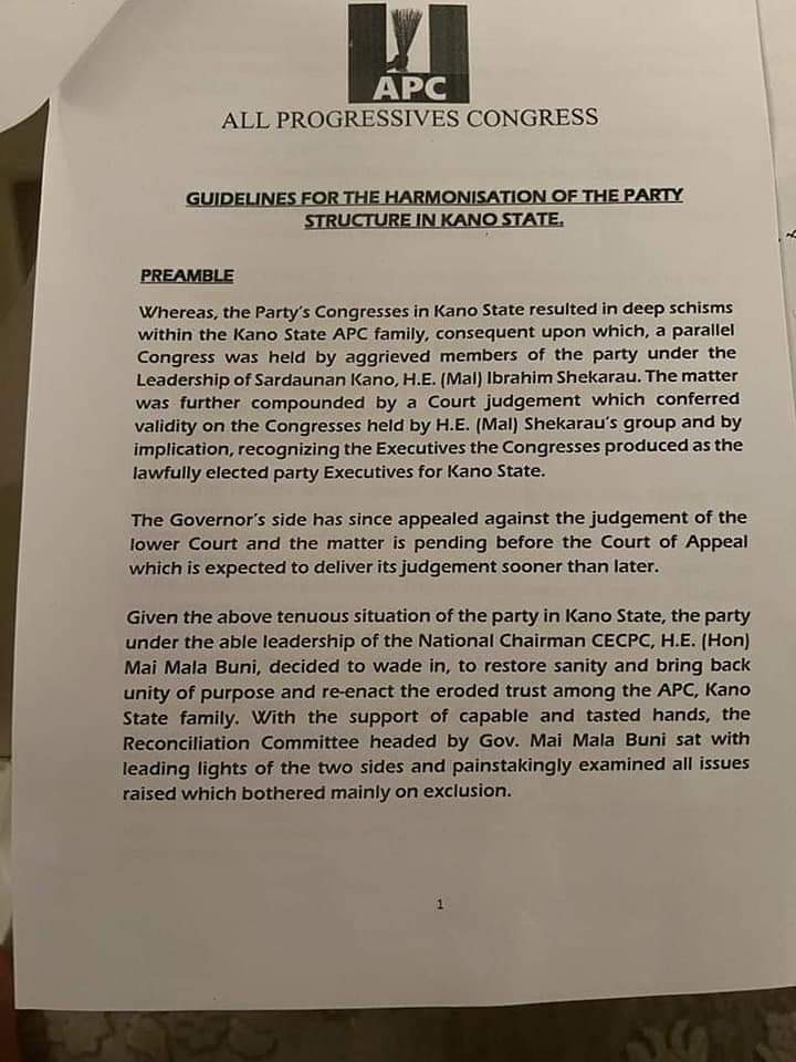 murtalagy1's tweet photo. The All Progressive Congress (APC) as the Governor Mai Mala Buni led caretaker committee has handed over the structure of the party to Governor Abdullahi Umar Ganduje.
#sulhu https://t.co/imlX5aTMY7