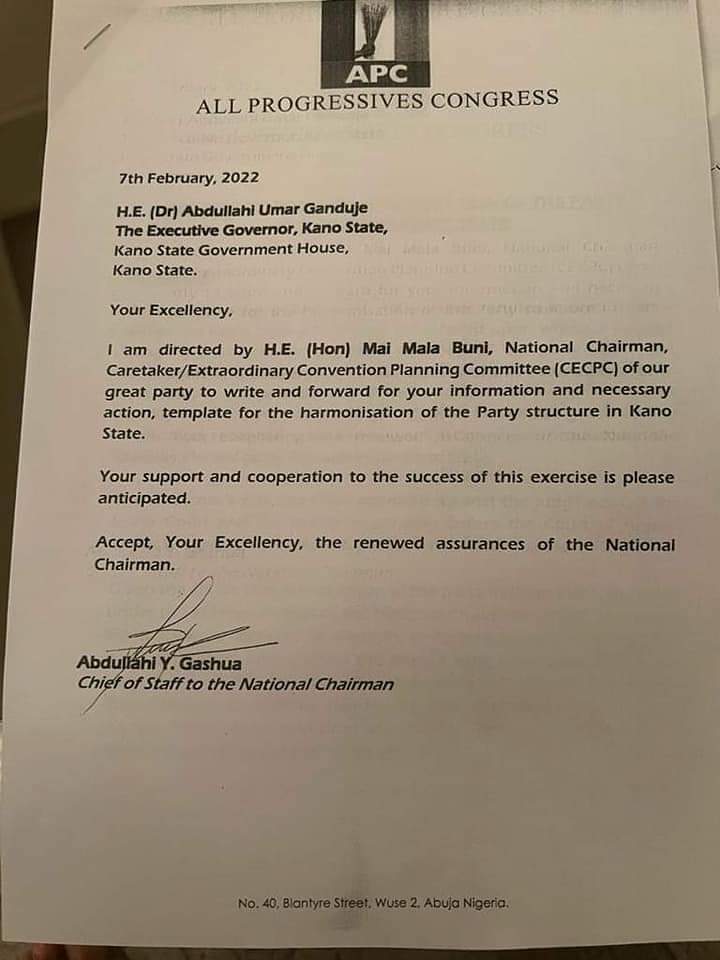 murtalagy1's tweet photo. The All Progressive Congress (APC) as the Governor Mai Mala Buni led caretaker committee has handed over the structure of the party to Governor Abdullahi Umar Ganduje.
#sulhu https://t.co/imlX5aTMY7