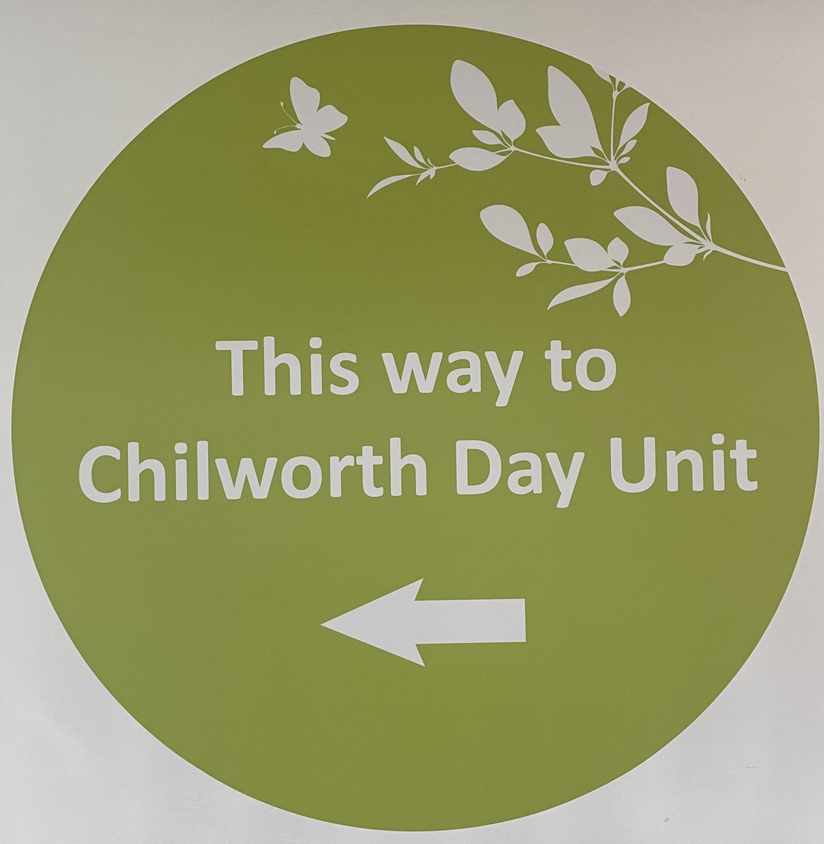 OlwenRevill's tweet photo. 🙏 #ChilworthWard #Barry @RoyalSurrey for your care & kindness this afternoon 💙 for my 🎉 ‘final’ 🎉infusion #ZoledronicAcid as part of my #BreastCancer #TripleNegative treatment continuing to keep me well-protected & cancer free🤞💃🥳🍾 https://t.co/B7OePaMRCw