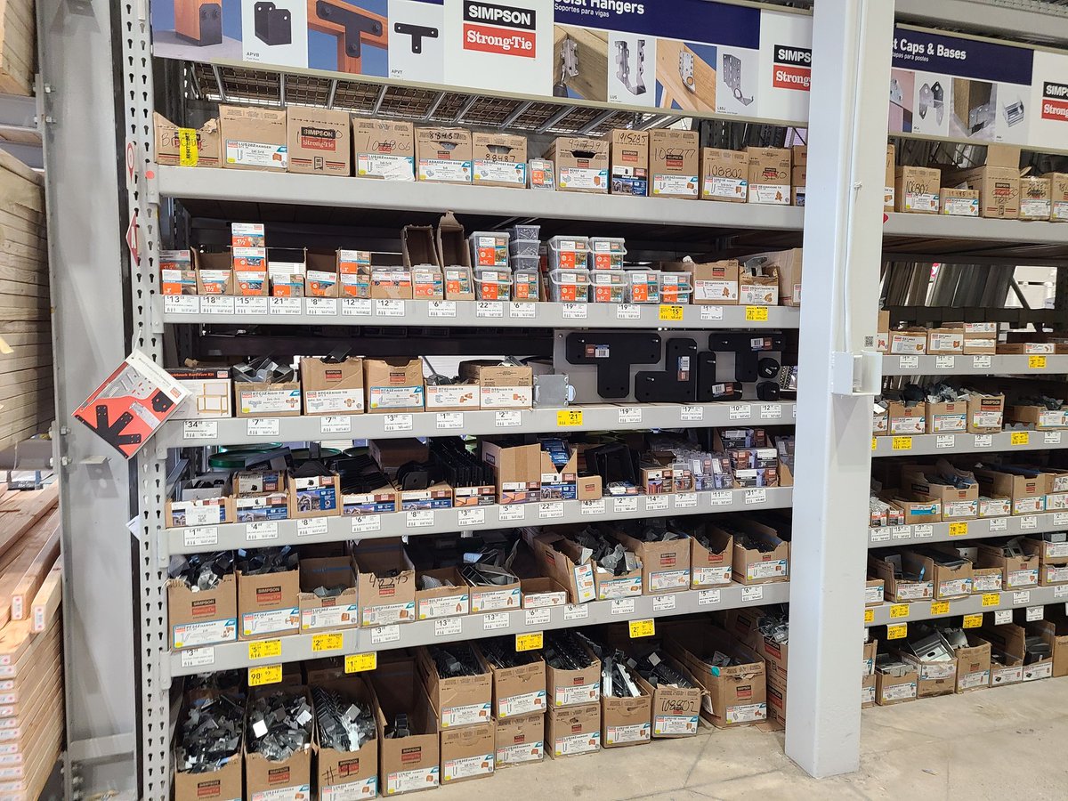 Ray10Ward's tweet photo. 0415 E. York starting off strong with construction hardware packdown. #R7cardboardchallenge #D873 #415Strong @JHoffmann2207 @DamonBennettR7 @tess_iverson https://t.co/DTUbDVaJii