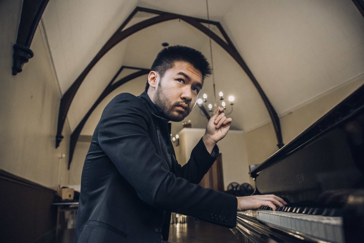 ShriverConcerts's tweet photo. The #JunctionTrio performs at #ShriverHall this weekend! Meet pianist @conradtao, who made his Baltimore recital debut on the Shriver Hall stage in 2019, stepping in for the ill Piotr Anderszewski, for a performance he did barefoot! Hear him again Feb 13: https://t.co/dKe2qoOBvp. https://t.co/luK97itCZe