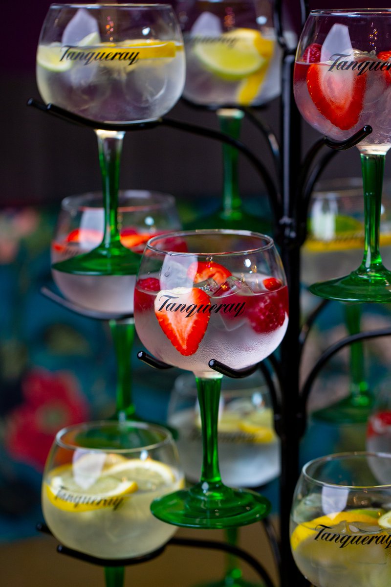 It's Gin time! 🍸
Our extensive Gin Menu provides you with all of your favourite tipples. From Tanqueray to Hendricks, Pink to Rhubarb, we're serving up all of your favourites. 
Which one would you choose? 🙋🏽‍♀️