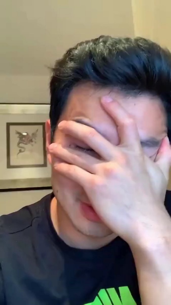 “ คิดถึงก่อนย้อมผมจัง ”🤭