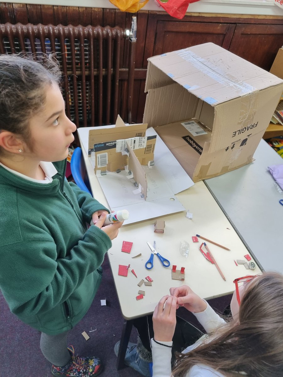 Our Fittie houses starting to take shape! We are off to explore tomorrow... <a href="/SchoolBroomhill/">BroomhillSchool</a>
