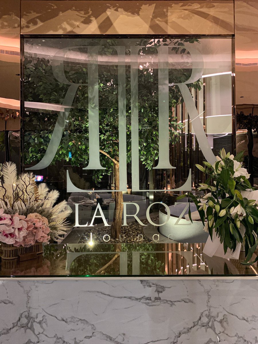 ask_riyadh1's tweet photo. لاروز "LAROZ" 🤩♥️
مطعم ولاونج جديد بالرياض المكان جميل وأنيق جلسات داخلية وخارجية يقدمون أطباق متنوعة مابين أطباق رئيسية وسلطات ومقبلات وبيتزا وباستا ومشروبات بالإضافة إلى قهوة وحلويات الخدمة ممتازة معظم الأطباق لذيذة خاصة كرات المعكرونة بالجبن
📍حي حطين - طريق الأمير تركي الأول https://t.co/OboR8L9gq5