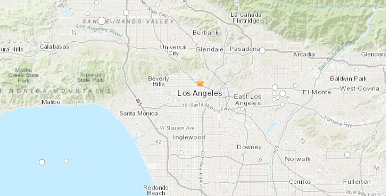 ABC7's tweet photo. DID YOU FEEL IT? 2.7 magnitude #earthquake rattles Silver Lake area, @USGS says
https://t.co/BOq7vEIH4V https://t.co/1jvzlhR6Yc
