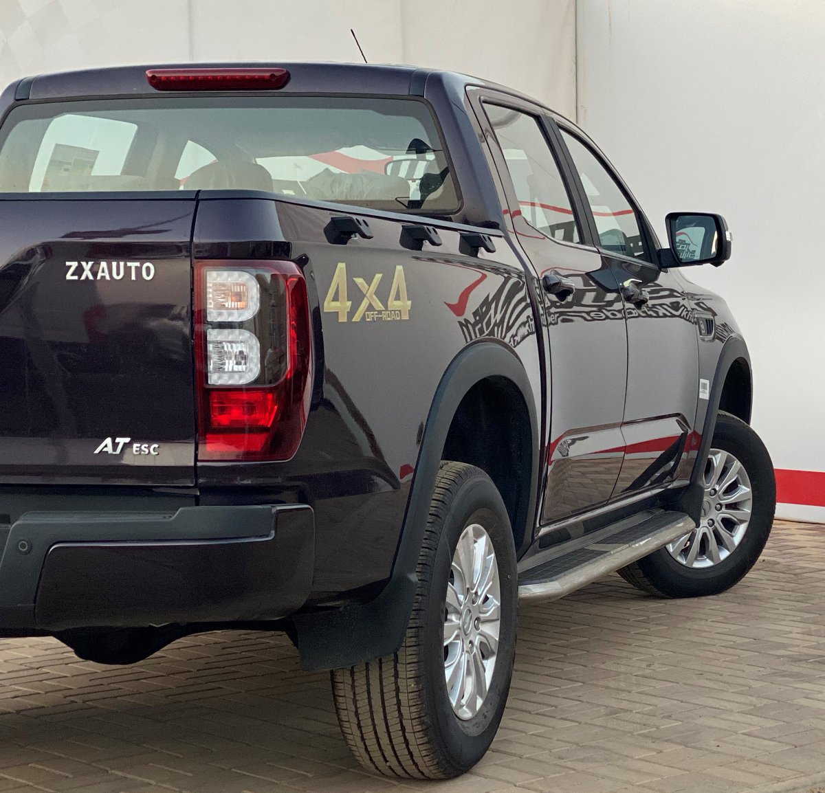 Zxauto_sa's tweet photo. تفضيلاتك كلها موجودة 😌☕️
زد اكس اوتو تيرالورد 2022

ولتفاصيل أكثر والإستفسارات 
تواصل مع خدمة العملاء على

https://t.co/rpcKX3nfFY

#زد_اكس_اوتو #سييرا https://t.co/kUlUmzNjoj
