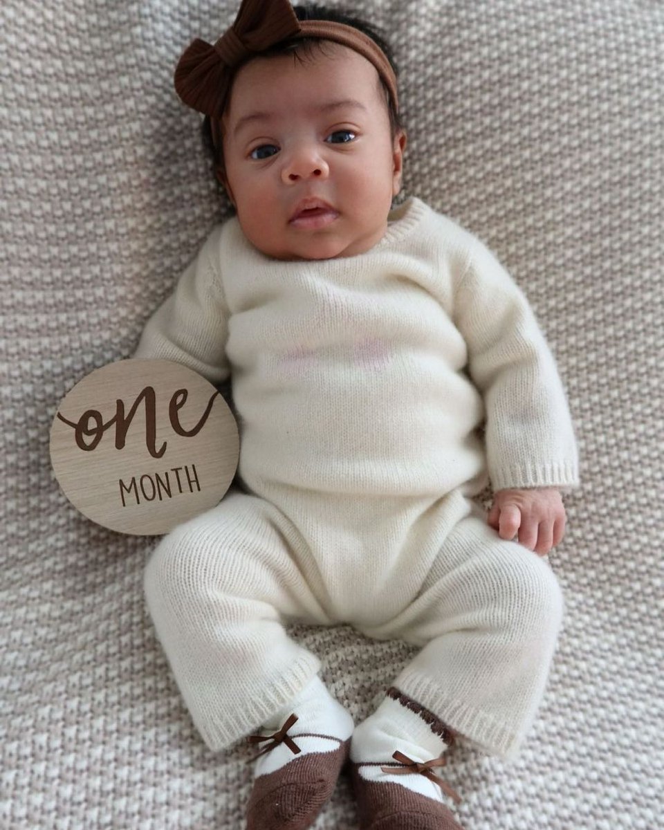 Lovely brown diamond brown and chris brown daughter 🤎 #lovelybrown  #diamondbrown #baby #chrisbrown #teambreezy, image size:960x1200