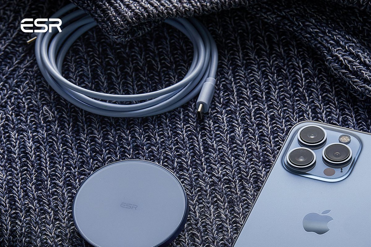 esrtechofficial's tweet photo. The perfect shade of blue goes well with everything, especially phone accessories.
Get yours now: https://t.co/JL9hNAQWBQ
#ESR #ESRgear #HaloLock #WirelessCharger #CloudSoftCase #BlueVibes #magsafe #charging https://t.co/n607KxtWQc