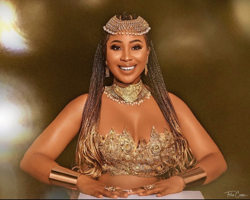StarGirlDaily's tweet photo. Goddess 👑 💫✨
#EricaNlewedim https://t.co/6JBVYxEg7W