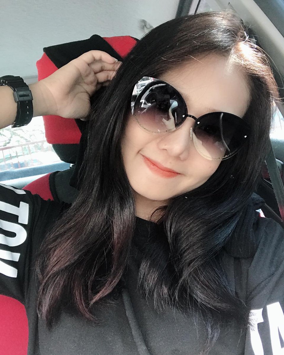 le_iina's tweet photo. #The car doesn't go out, can't catch me ..😎☝️🖕 (why don't you smile, haha)
#I told you not to be bound When we parted, it was heartbreaking.
#Chicago 
#ff4f https://t.co/l4AaYDyCcN