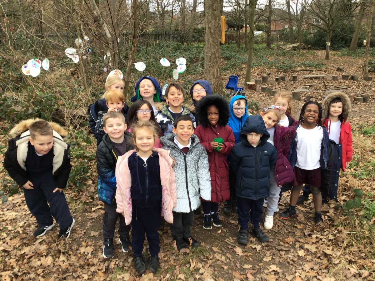 RP_Forest_sch's tweet photo. Year one celebrated their wellbeing today by creating a happiness tree. They drew or wrote what makes them happy then we placed them on the branches for others to enjoy. https://t.co/Oc5nl56Wia