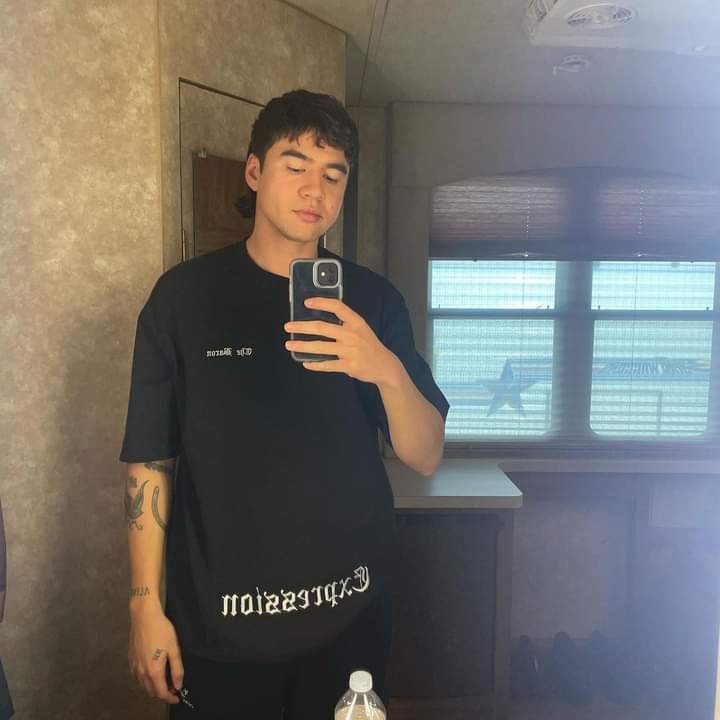 #NuevaFotoDePerfil

Ahora sí morritas