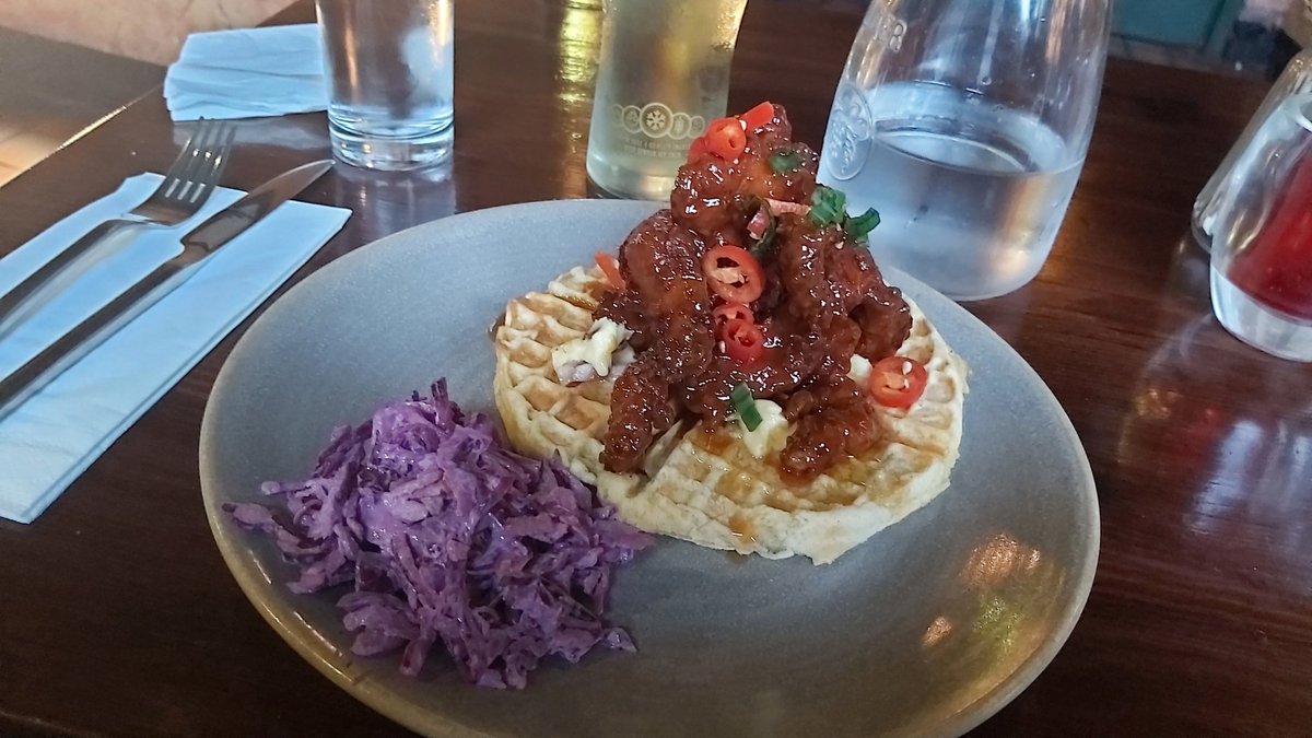 Seán Sheehan tweet media