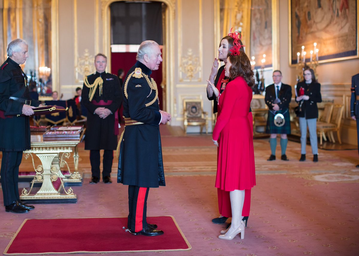 singinghands's tweet photo. Teaching Prince Charles some #Makaton during our #MBE investiture last week #terrapin #thankyou (we also did Good Morning &amp; snail) @MakatonCharity https://t.co/Veaz5eczYO