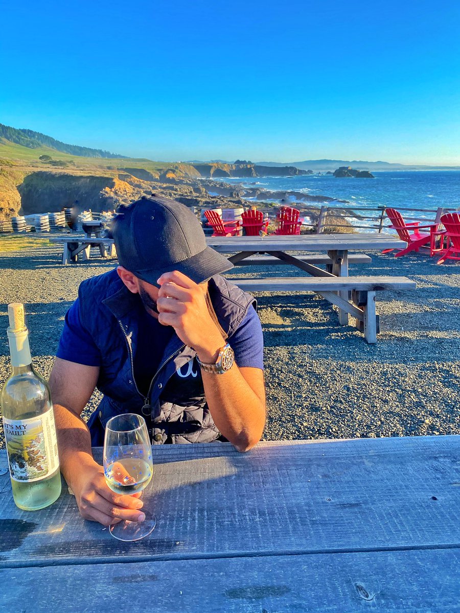 wizardofsoho's tweet photo. Doxxed 🤷🏽♂️ 😂 #BreakfastWine https://t.co/zSzUIDXqNO