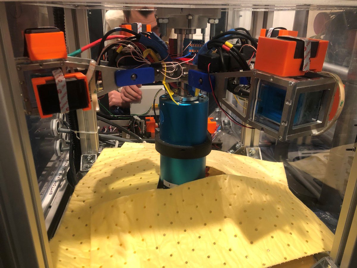 UoM_SPACE's tweet photo. Interested in utilizing resources on the Moon or Mars to generate Oxygen then read this interesting paper just published in Nature Communications 
“Predicting the efficiency of oxygen-evolving electrolysis on the Moon and Mars”.  @ReloxTeam https://t.co/r8Edzi3fsF https://t.co/pu7xx6komm