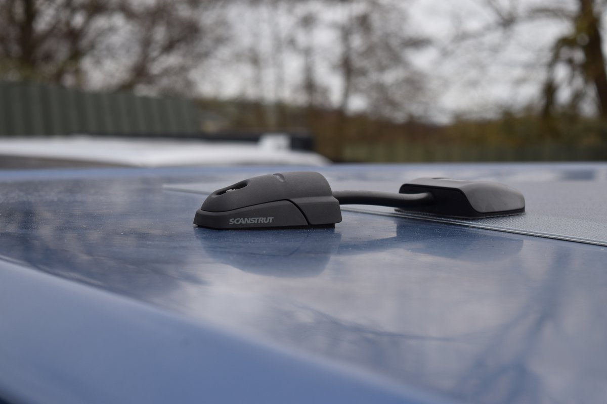 CountyApple's tweet photo. We had this lovely T5 in for a solar panel yesterday. We fitted a 165W semi flexible solar panel with a Victron controller and scan strut cable seal. A very discreet panel on this blue van. It is now off-grid ready!  #solarpanel #vwt5 #campervan #camper #campervanconversion https://t.co/QL3sRGIqJZ