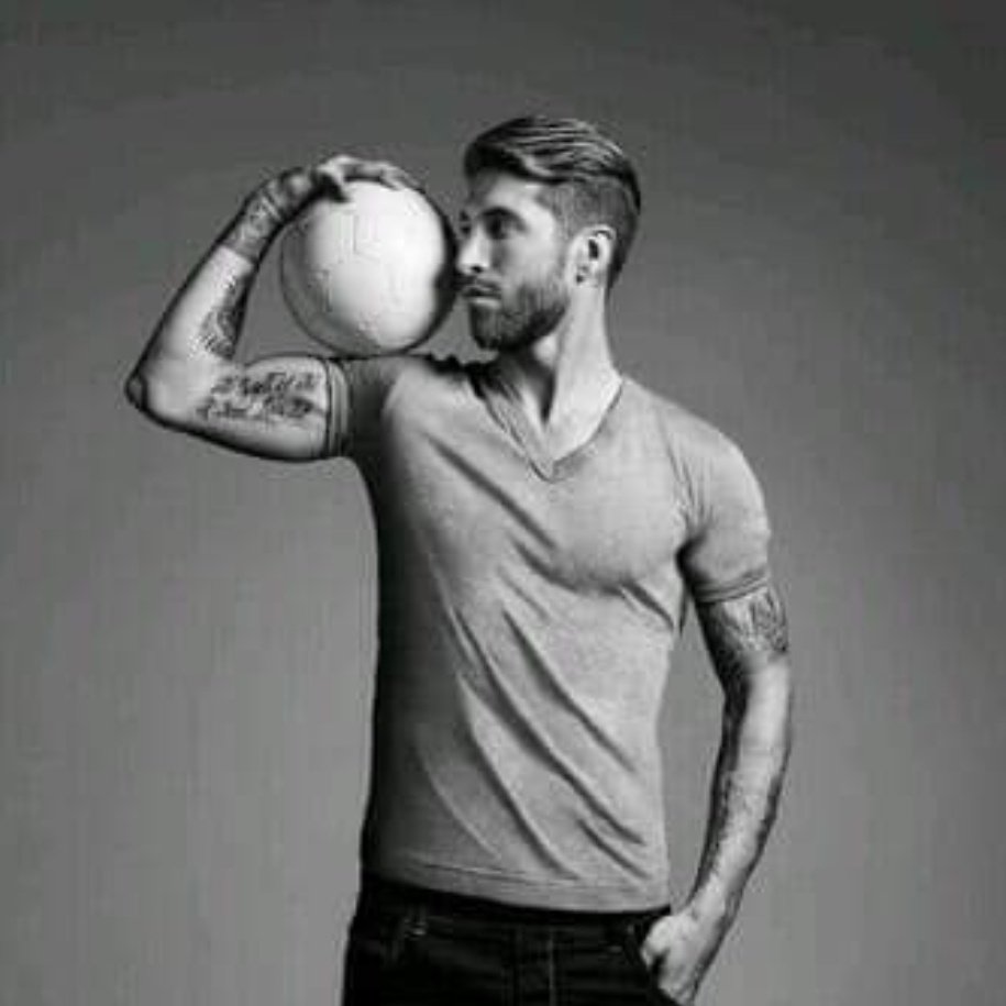 هل يوجد عندك صورة لرامس احسن من هاده 
<a href="/BoubakrBoulhna/">Sergio Ramos (عربي)</a>