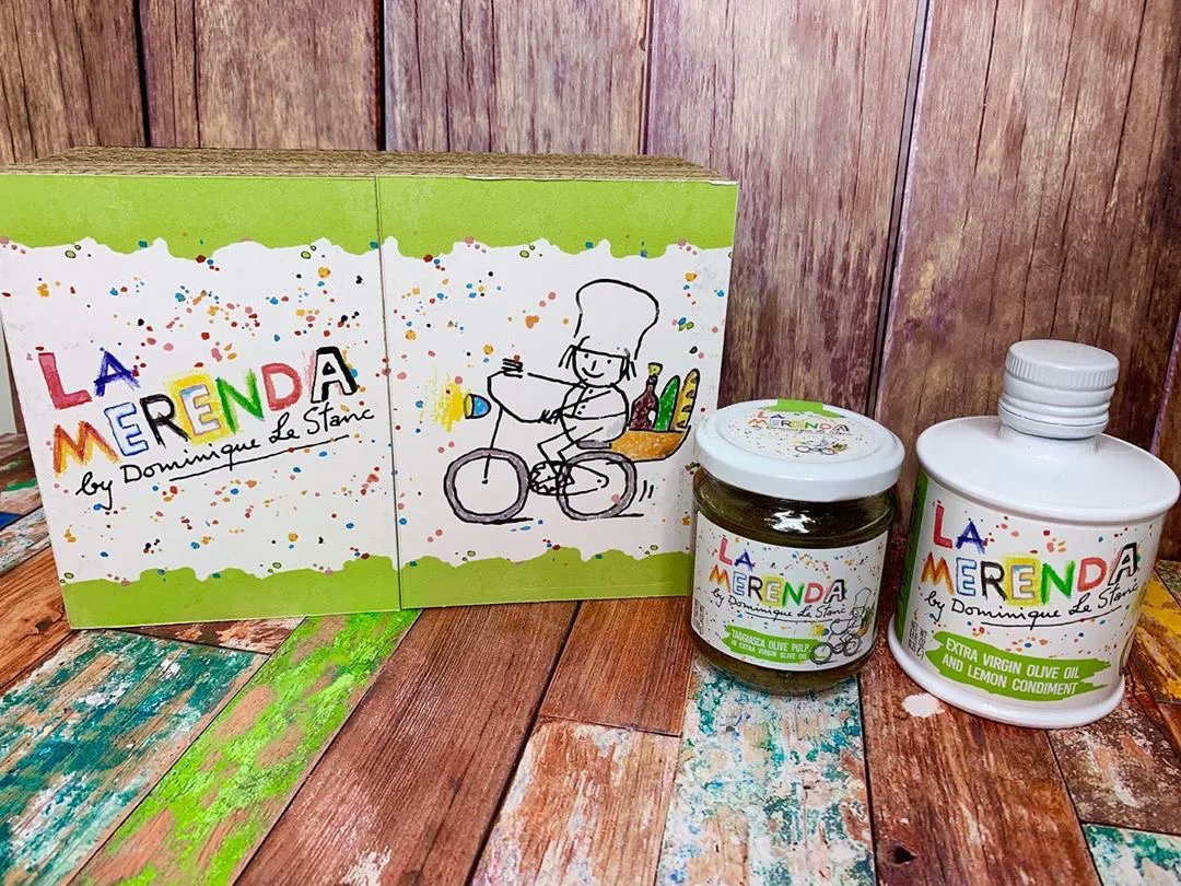 SnapitBoards's tweet photo. Perfect backdrop to show your favorite products! 

Repost• @shawnaandlala Check out @la_merenda_official olive oil made from the finest olives in Liguria Italy. #shawnaandlala #italianfood #oliveoil #fineolivesonly #worldfinest #italian #italianoliveoil #lamerenda @snapitboards https://t.co/VKxryfLGDZ