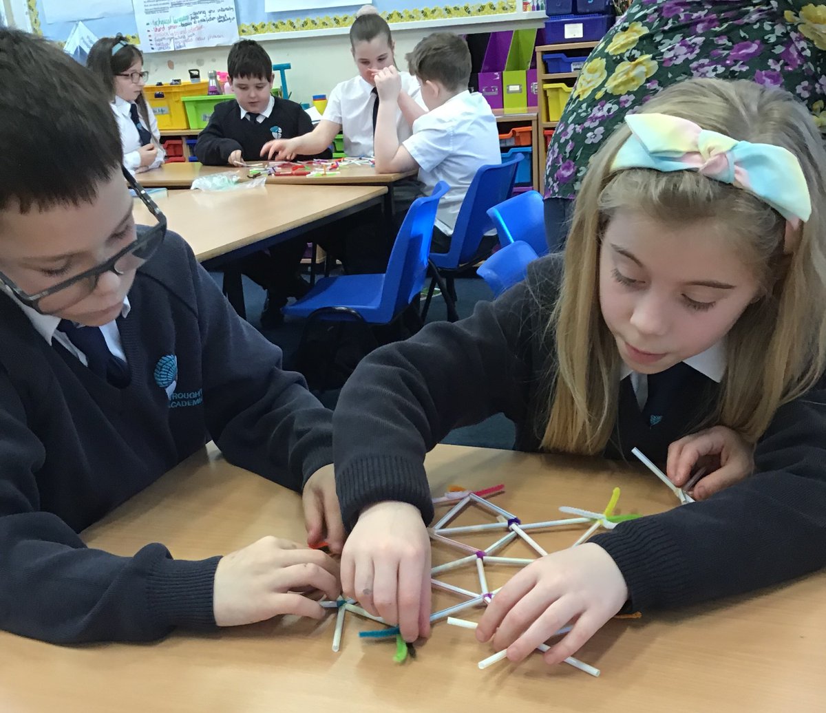 Our Year 4 pupils were fascinated by geodesic domes in their Design & Technology lesson #cuspcurriculum #creativeeducationtrust