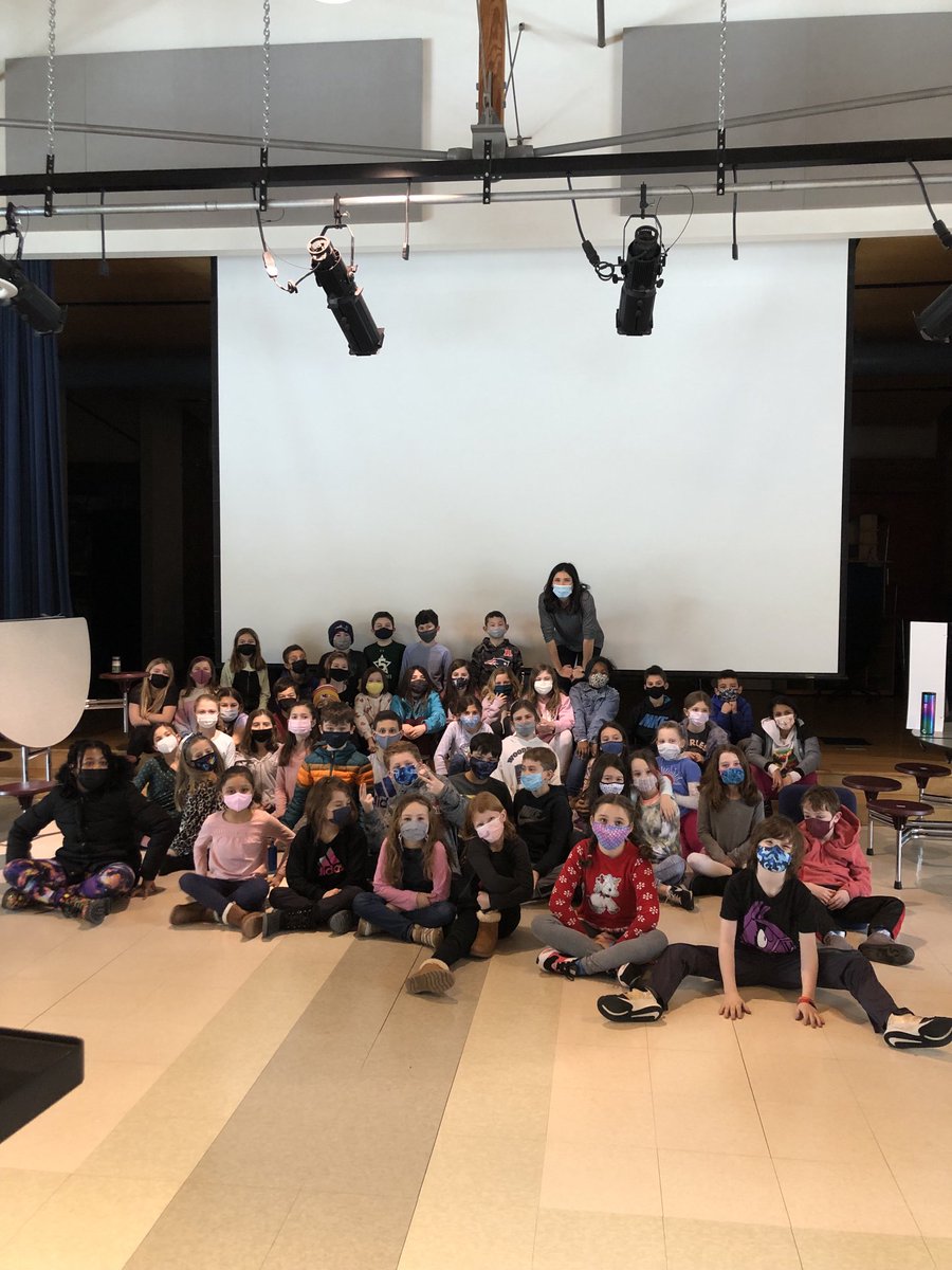 danielle_noyes's tweet photo. What an awesome group of kids! Had the pleasure of teaching weather to the 3rd graders at the Wood End Elementary School #stem #meteorology #weatherrocks Want a visit too? Email me: Danielle@noyesweather.com https://t.co/EY9EFyqnhg