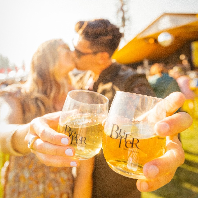 ButterWines's tweet photo. CHEERS to Marty from TN, winner of our @BottleRockNapa giveaway: a pair of 3-Day GA wristbands to #BottleRock2022!!! πΆπ
Can't wait for our #FirstSipofSummer π₯ https://t.co/WhDqqguPsN