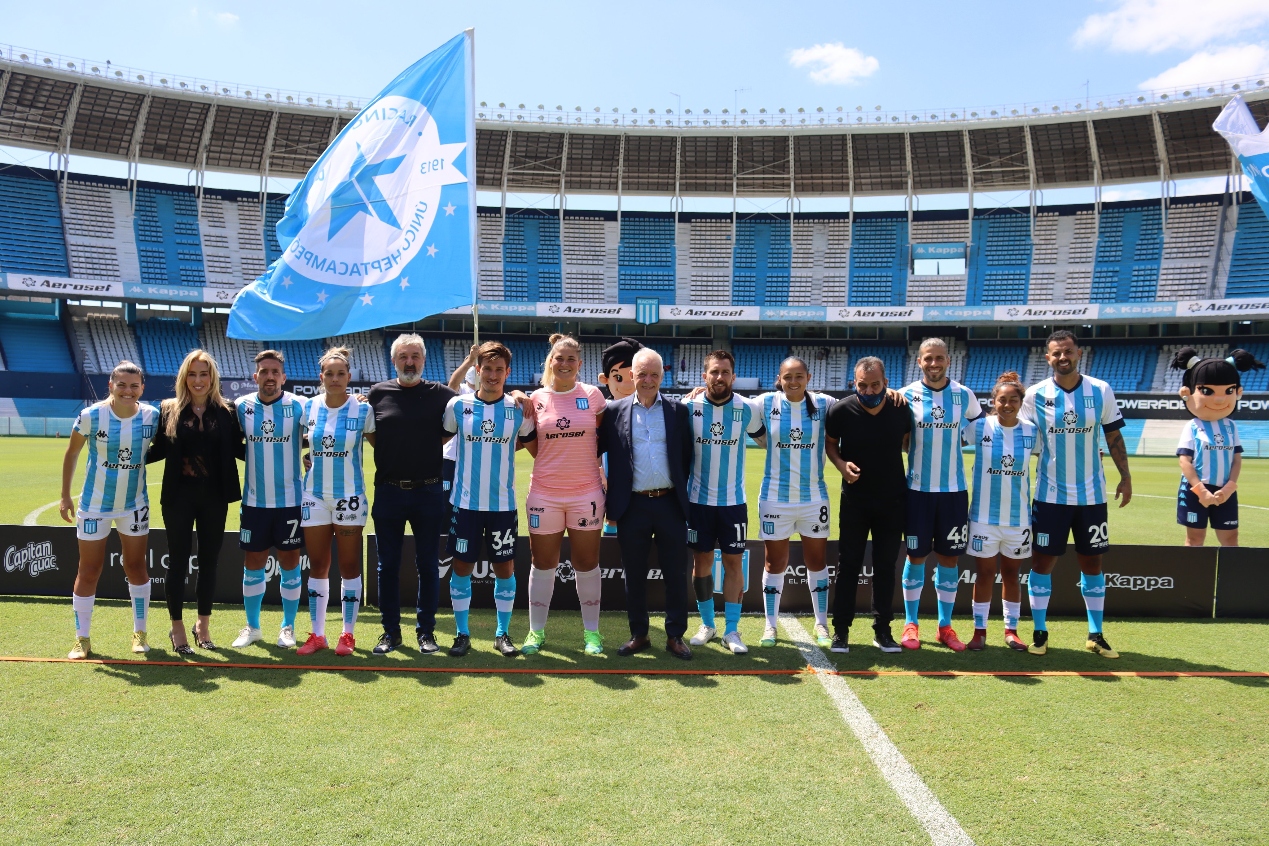 Racing Club de Mvdeo. na platformě X: „¡Felices 1⃣0⃣2⃣