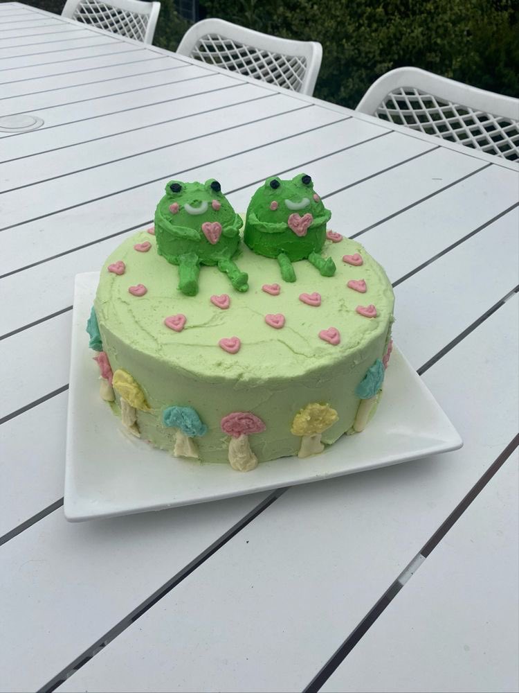 WINTEOKlM's tweet photo. Happiest birthday to my beloved baby fox! I might not be the first one to say birthday to you but I wish I’m the last one to say it. I hope this year would be another best year for you. Some of the obstacle might be there but I believe you could pass it💚 https://t.co/toYB214nGg