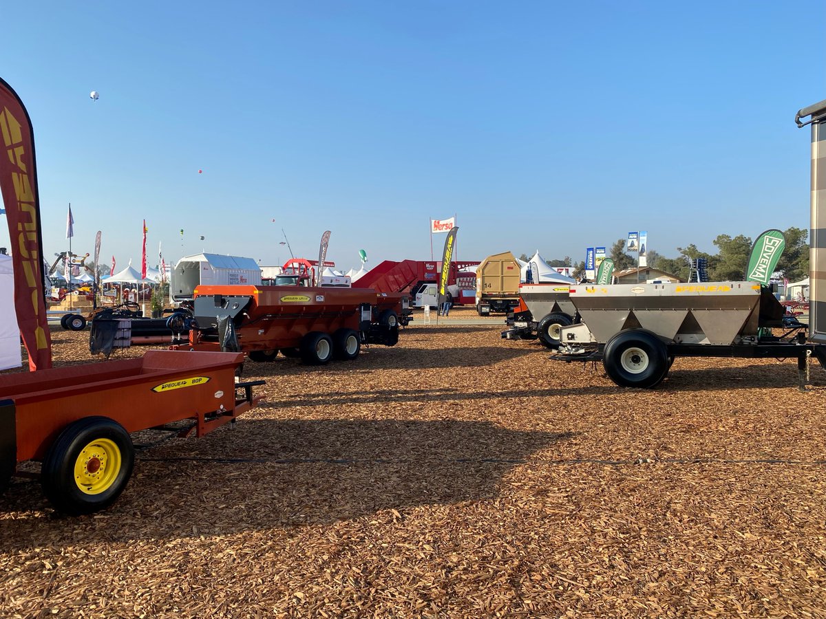 PequeaMachine's tweet photo. It's a beautiful sunny day here in Tulare, California at the World AG Expo. Come on out to see us!
#pequea #pequeamachine #worldagexpo #california #agriculture https://t.co/KcYkDHCxFJ