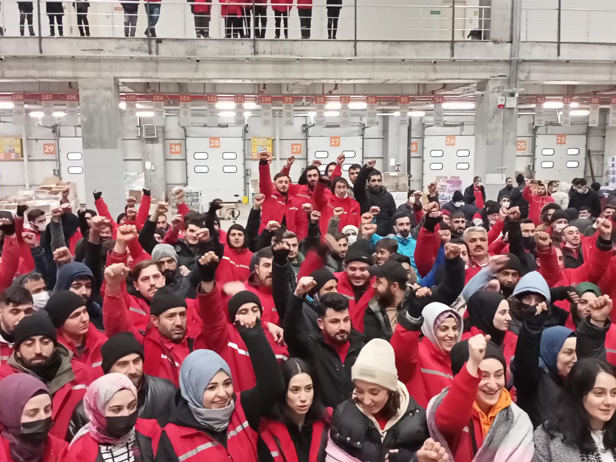 AlkanOkuducu's tweet photo. Haklarını arayan 400 işçiyi işten atan Migros’u boykot ediyorum, Migros’tan alışveriş yapmıyorum! 

#MigrosBoykot https://t.co/EdK3bQkBRb