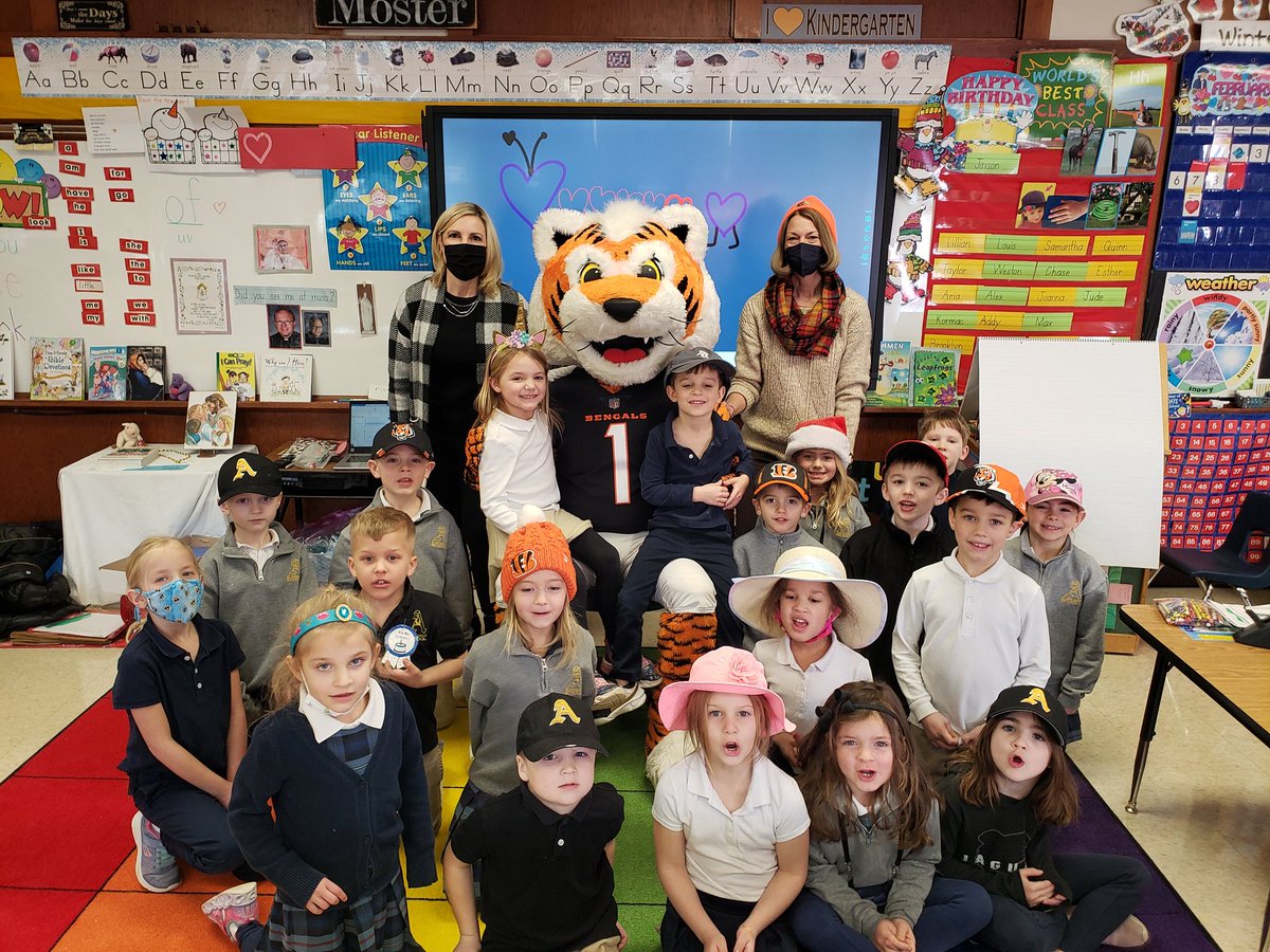 JaniceMoster's tweet photo. Loved our Who Dey visit! https://t.co/B9Btxb9A0R