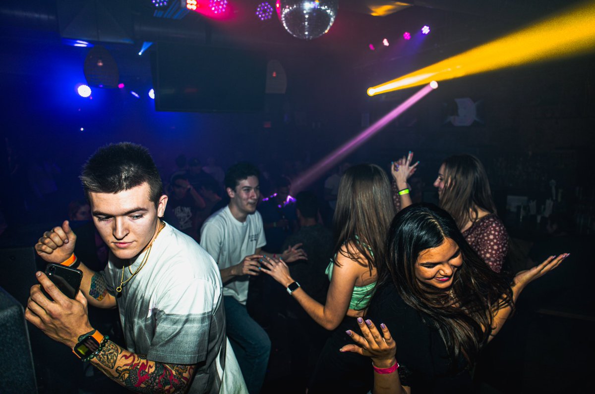 RichhomieA_'s tweet photo. It’s a danceParty! Party shots from this past weekend. Blow it up ™️ #oreelvisuals #photography #partypics #dj #like #eventphotograpghy https://t.co/fOFLDYkq3i