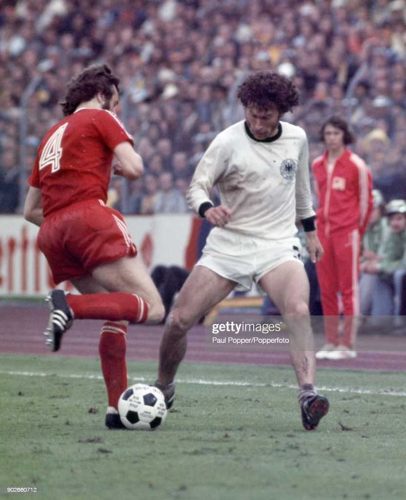 soccer_museum's tweet photo. The 1974 #worldcup : when #poland amazed the world with one of the best teams ever.

https://t.co/o2gxhdHmKT https://t.co/vdIgGz7rnD