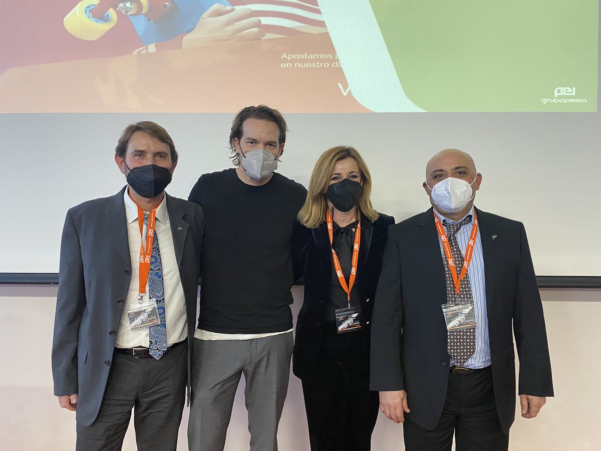 ¡Sorpresa! 🎉
Cierra el #grudieventopeisa la divertida actuación del actor y monologuista <a href="/JuanDavilaActor/">Juan Dávila</a> 

👏🏽👏🏽 Un rato distendido para compartir también buenos momentos juntos! 

#grudievento <a href="/grupo_peisa/">Grupo Peisa</a>
#siemprecontigo