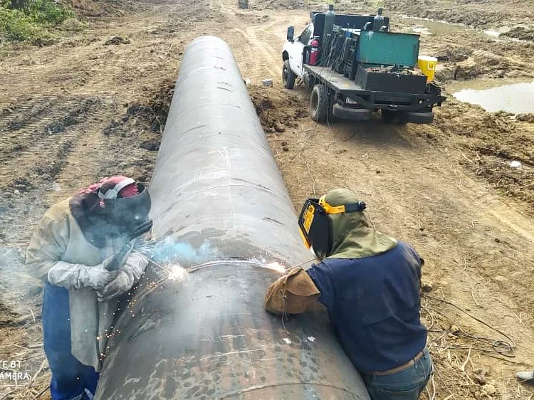 ErnestoLunaPsuv's tweet photo. Hermanos y hermanas, estamos trabajando arduamente para solucionar, en lo inmediato, el tema del agua.

Pronto estaré brindando detalles de lo que se está haciendo para cambiarlo todo.

Tengan plena confianza, se los agradezco, que nosotros no le fallaremos. https://t.co/EE2lAXTng5