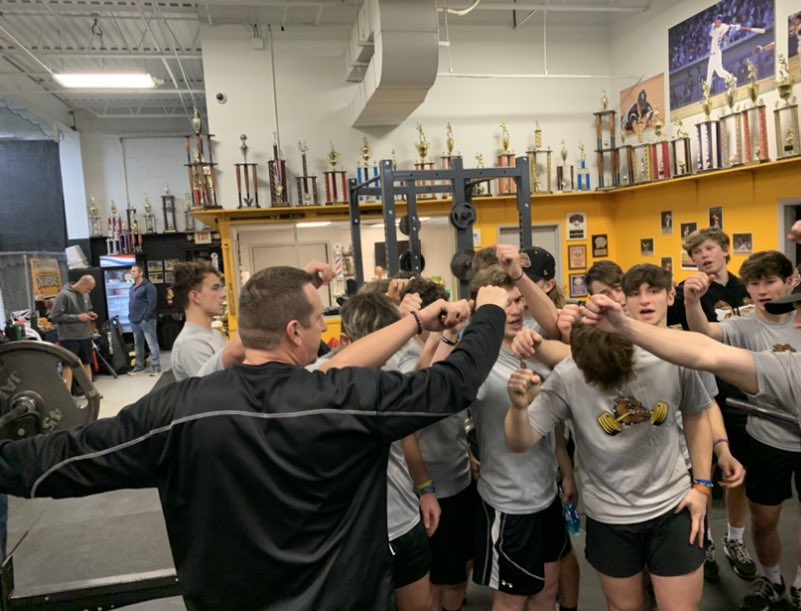 After 2 sessions per week for the last 20 weeks our guys tore it up on Dawg Strong Max night. The gains have been incredible
Bench PRs (200pus)
2023s
Mccann, Ray, Arrigo: 205
Maine, Donis, Bigam: 215
Pechart: 245
Zorn:250

2024s
Somers:205
Sarcone:215
Alexander:215
Venezia: 265