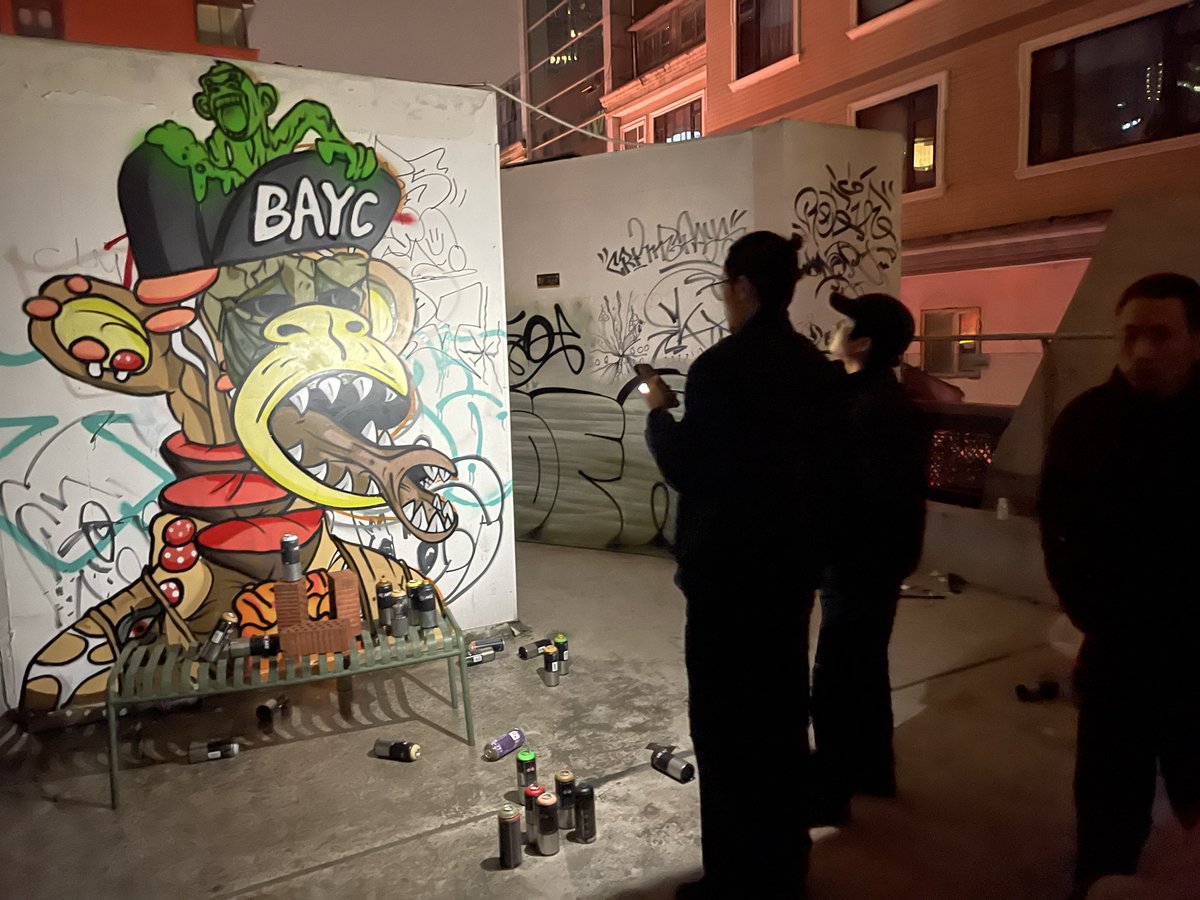 SmokeyDougie's tweet photo. Thanks to some mysterious forces that brought me and MAYC #17172 together, this is our first gift to MAYC on behalf of HAYC.
#BAYC #MAYC #HAYC #NFT #METAVERSE #ETH https://t.co/YPiJM0v4Nf