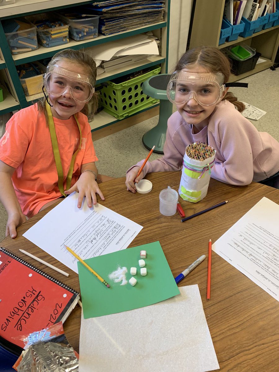 Shake It Up with Weathering activity sugar cubes! Science in action! #WESRoars <a href="/Wellington_Elem/">Wellington ES</a> <a href="/LisaCsScience/">Lisa Hill Clark</a>