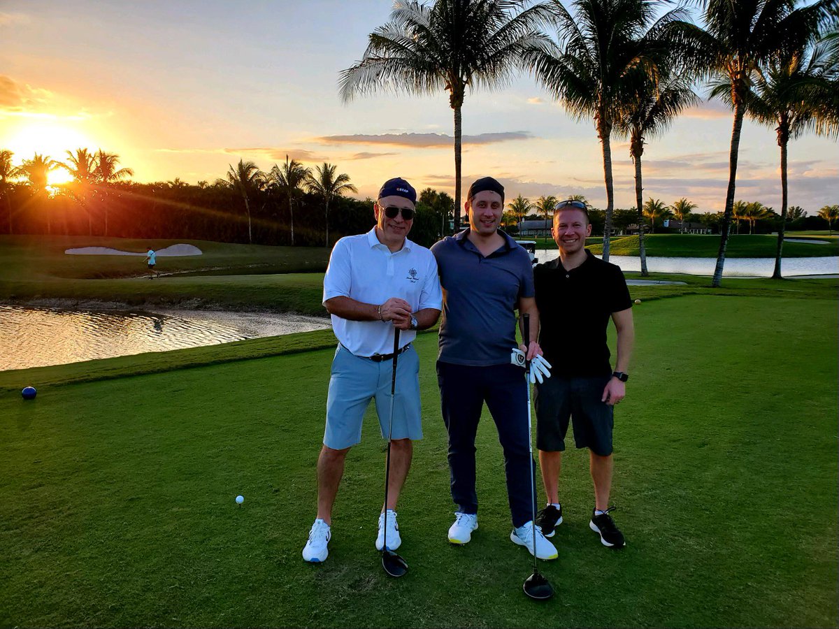 UnitedRxLTC's tweet photo. From golf course to Gala...@eCapSummit, you've outdone yourself!
#UnitedRx is happy to be part of this great event and thankful for
the opportunity to meet so many industry professionals! #ECAP22
#eCapSummit #DealsHappenHere #UnitedRx #healthcare
#pharmacyservices #longtermcare https://t.co/k7HFC44VWn