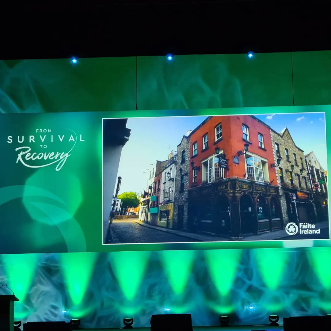 howthcastle1's tweet photo. “Welcoming people from overseas is part of our identity…we are ready for recovery” Failte Ireland, Feb 2022

Thank you @Failte_Ireland for a great ‘From Survival to Recovery’ event today in @TheCCD!
#TourismRecovery #KeepDiscovering #Dublin #HowthCastle #HowthCastleCookerySchool https://t.co/6hkPw4KI1y