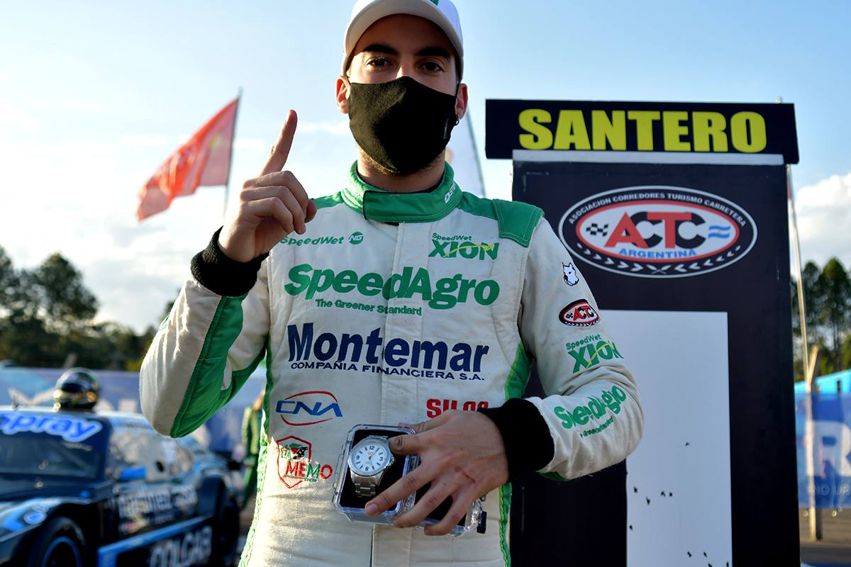 mundosportextra's tweet photo. #TC Julián Santero: ''Me dolió la actitud de Occhionero de decirme una cosa y después no cumplir''

El piloto mendocino habló de la problemática que surgió en torno a la motorización de su Ford de Turismo Carretera.

https://t.co/FwnQyGbmDd https://t.co/lDJx4ADgn2