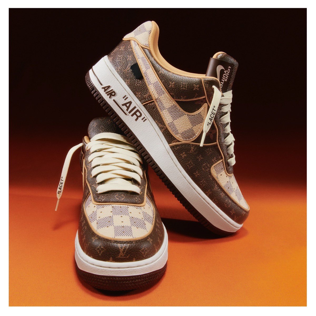 uptod4te's tweet photo. 【Louis Vuitton × Nike】サザビーズのAir Force 1 オークションもラストスパート。現在最高額はSize 5の$220,000（日本円で約2,530万円）。［ルイ・ヴィトン ナイキ AF1 エアフォース1 ヴァージル・アブロー Virgil Abloh］
▼詳細はこちら▼
https://t.co/ahfp6vteTL
TOP
https://t.co/CkDigwlKwl https://t.co/1h5lRsF9yN