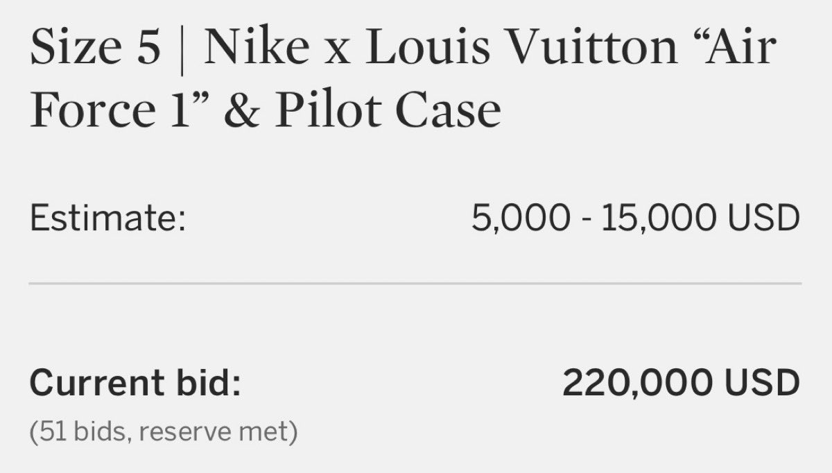 uptod4te's tweet photo. 【Louis Vuitton × Nike】サザビーズのAir Force 1 オークションもラストスパート。現在最高額はSize 5の$220,000（日本円で約2,530万円）。［ルイ・ヴィトン ナイキ AF1 エアフォース1 ヴァージル・アブロー Virgil Abloh］
▼詳細はこちら▼
https://t.co/ahfp6vteTL
TOP
https://t.co/CkDigwlKwl https://t.co/1h5lRsF9yN