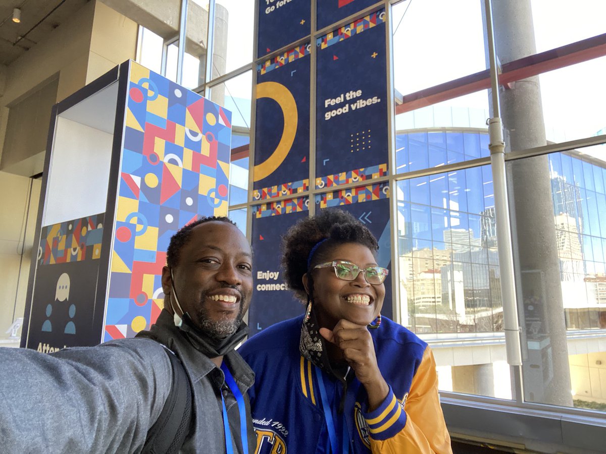 madison_ron's tweet photo. #TCEA #TCEA2022 #selfiewithcc #SelfiesWithCC https://t.co/rIOEfBaNbf