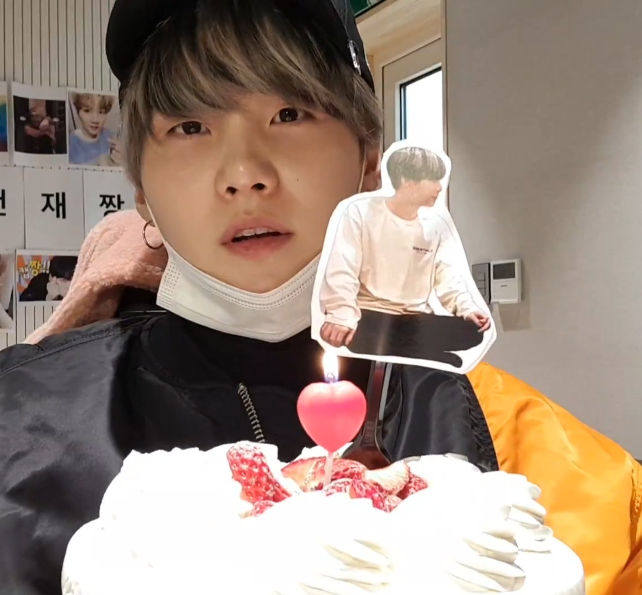 お値下げしました！！bts センイル SUGA ユンギ 韓国 10点 セット SUGA / ユンギのセンイルまであと1日 - Happy Together☆