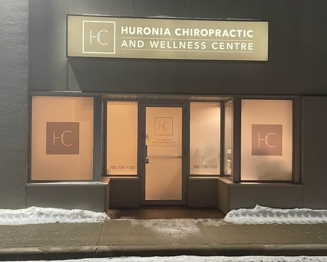 Yes we offer evening appointments for chiropractic and massage therapy!  Come see us all lit up at night!
We offer evening and Saturday morning appointments to accommodate your busy life.
Call us, email us at hcwcreception@hotmail.com or book online at ow.ly/9bhk50HJBFe