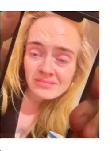 adelussy_'s tweet photo. when adele sees hate on her page #adelussy #hardonme https://t.co/Gj2JvS2V2c