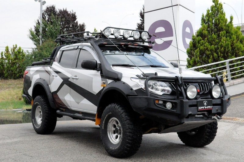 Semtinin yolları engebeli olsa yükseltme kiti takar yine gelirim💜