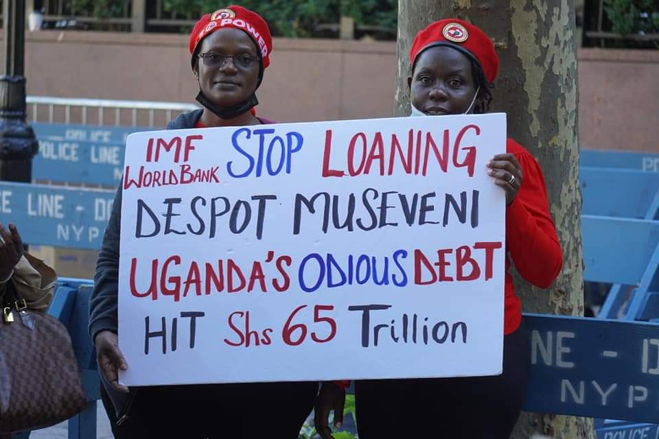 256Uganda2's tweet photo. @HEBobiwine #stopfundingM7 
#stopDealWithDictatorM7 https://t.co/8EId9Ql3Kg